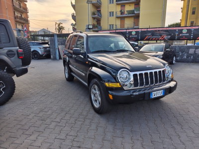 Jeep Cherokee 2.8 CRD Sport (2)