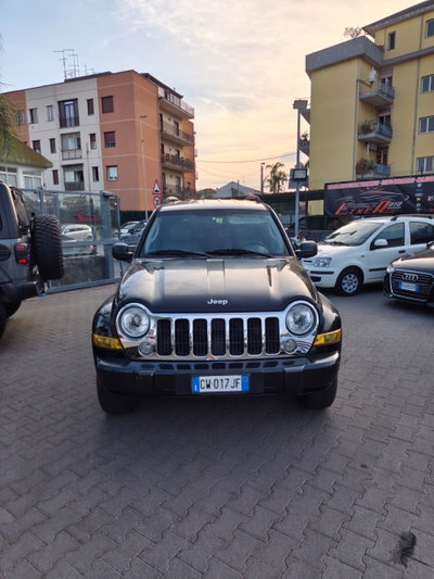 Jeep Cherokee 2.8 CRD Sport (3)