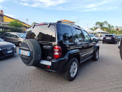 Jeep Cherokee 2.8 CRD Sport (4)