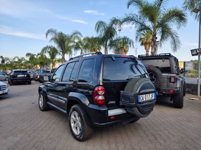 Jeep Cherokee 2.8 CRD Sport (6)