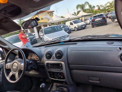 Jeep Cherokee 2.8 CRD Sport (9)