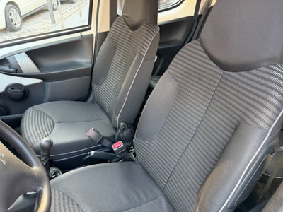 Peugeot 107 68CV 5p. Urban Move (9)