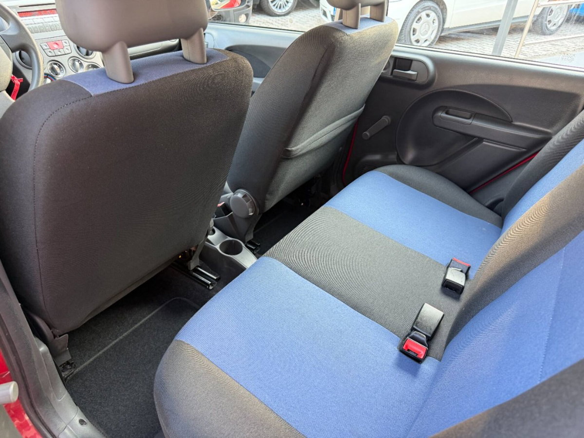 Fiat Panda 1.2 Emotion (7)