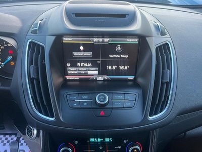 Ford C-Max 1.6 120CV GPL Titanium (16)