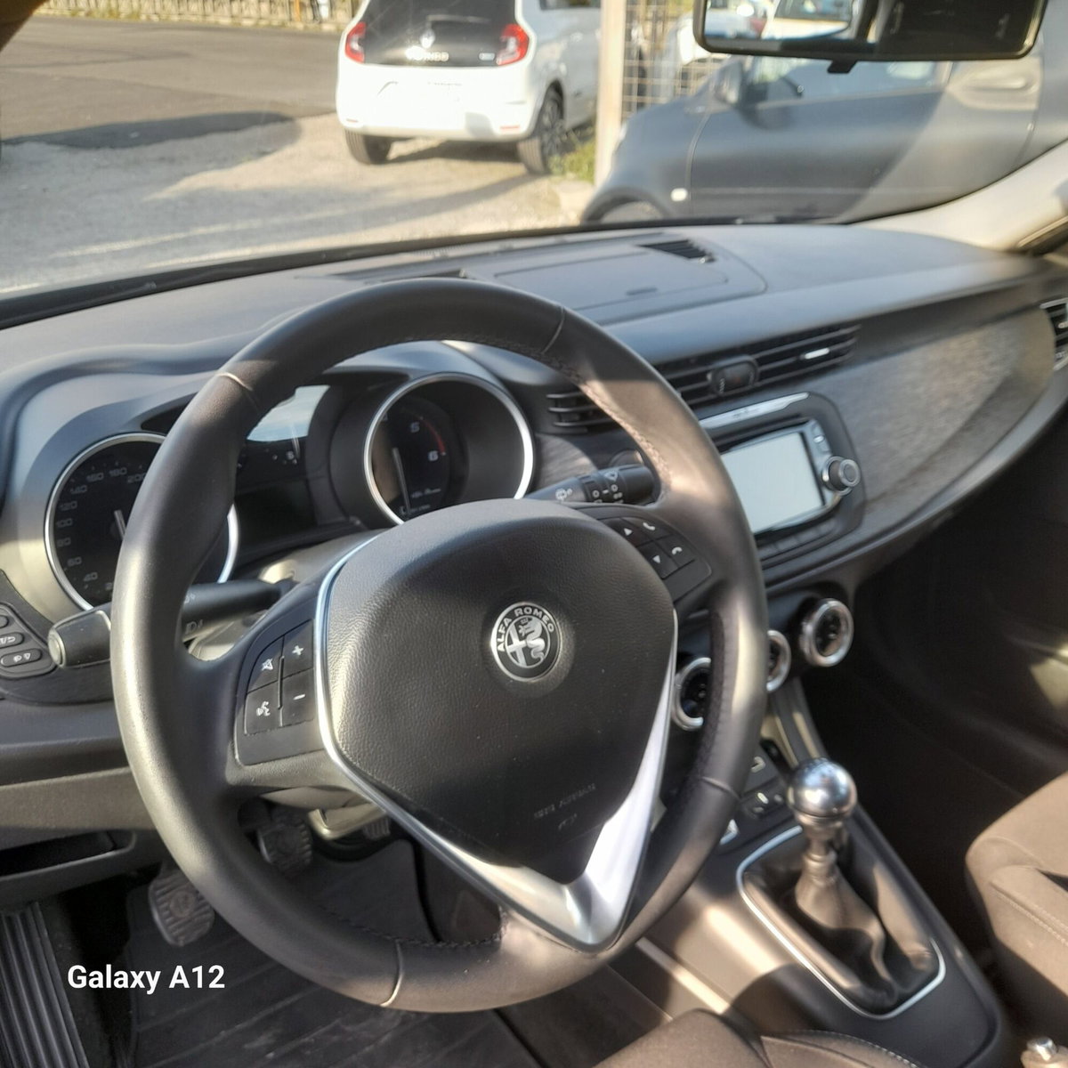Alfa Romeo Giulietta 1.6 JTDm Ti 120cv (12)