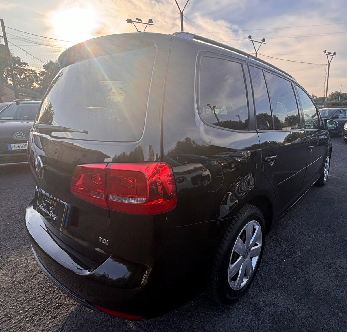 Volkswagen Touran 1.6 TDI DSG Comfortline (3)