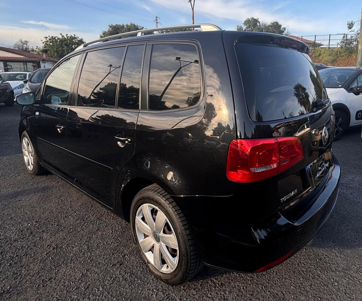 Volkswagen Touran 1.6 TDI DSG Comfortline (6)