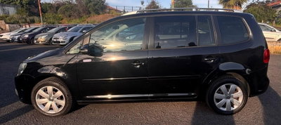 Volkswagen Touran 1.6 TDI DSG Comfortline (7)