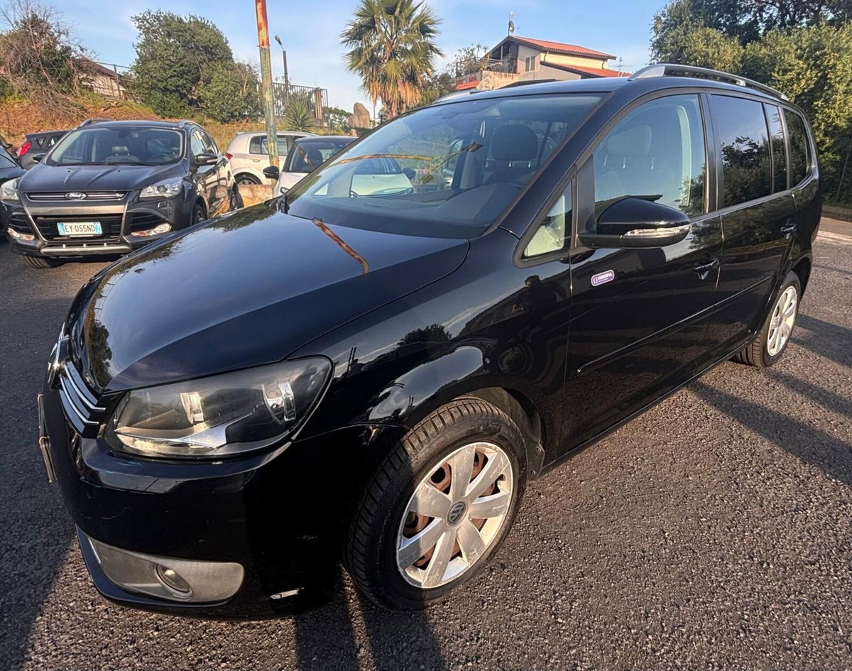 Volkswagen Touran 1.6 TDI DSG Comfortline (8)