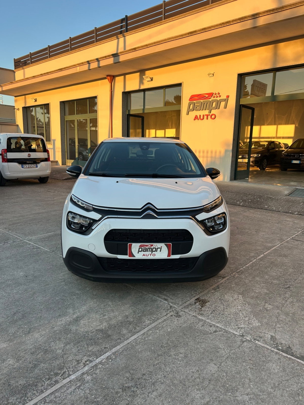 Citroen C3 BlueHDi 100 S&S Feel (9)