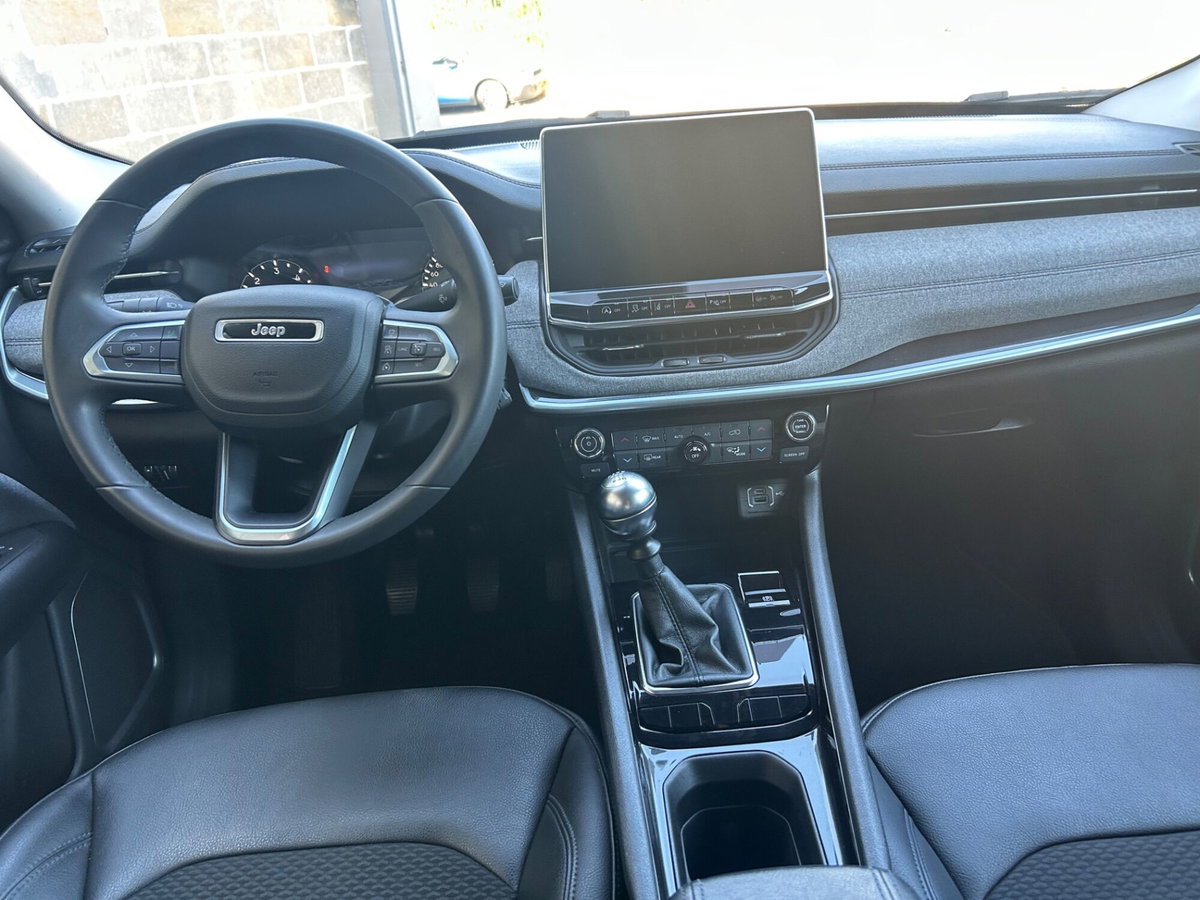 Jeep Compass 1.6 Multijet II 2WD Limited (13)