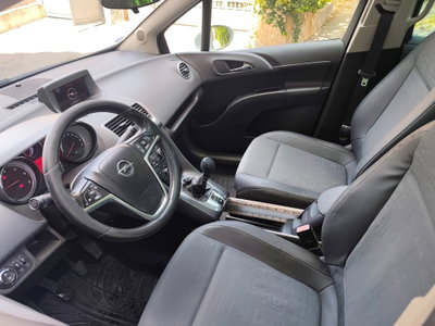 Opel Meriva 1.7 CDTI 110CV b-color Panoramic (9)
