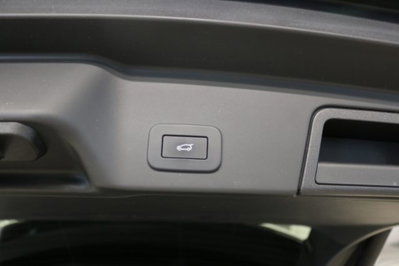 Land Rover Range Rover Evoque 2.0D I4 163CV AWD Auto R-Dynamic SE (17)