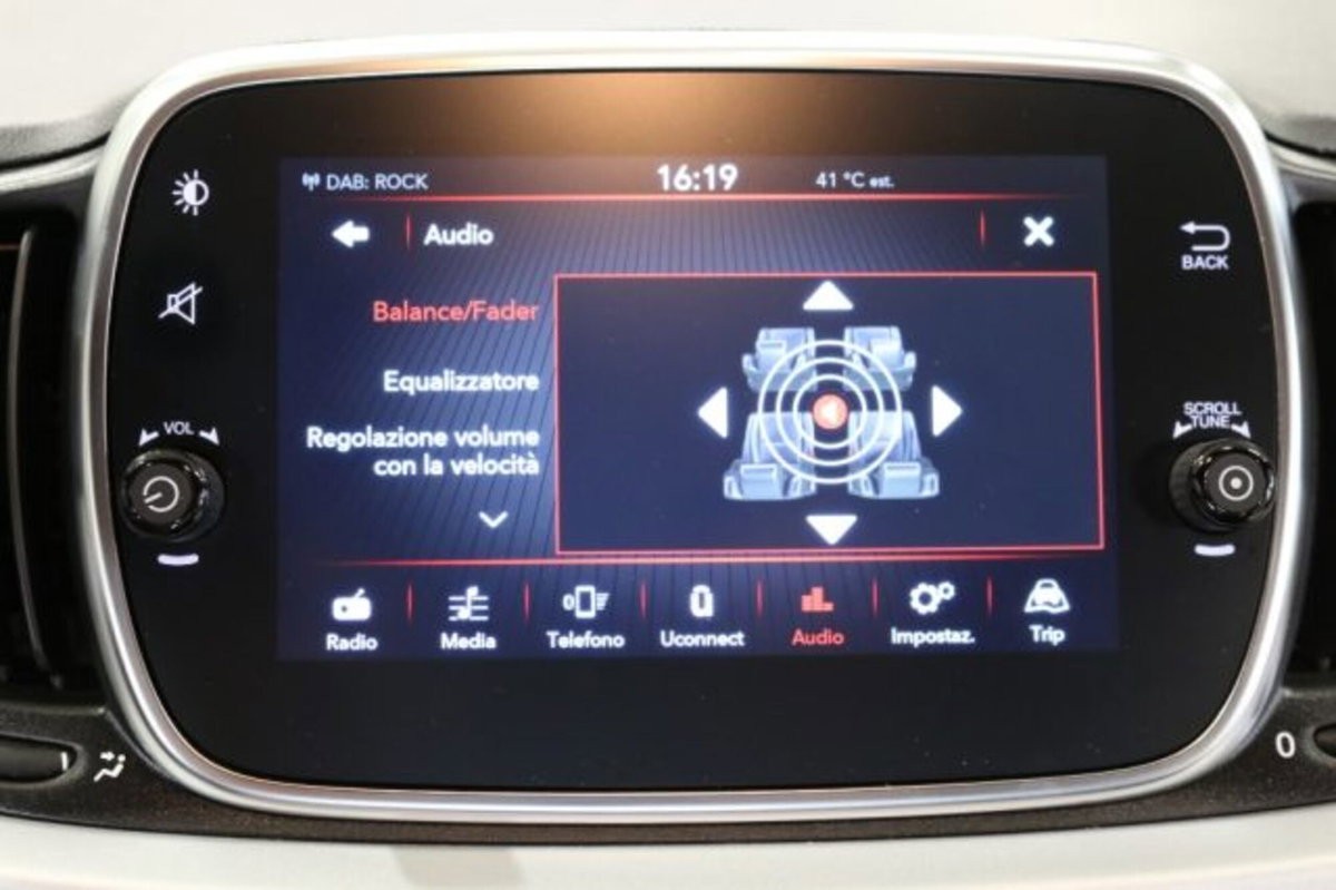 Fiat 500 1.0 Hybrid Connect (13)
