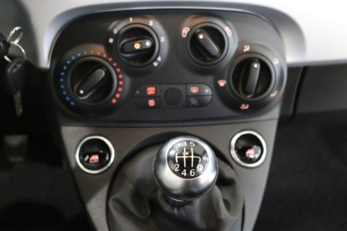 Fiat 500 1.0 Hybrid Connect (15)