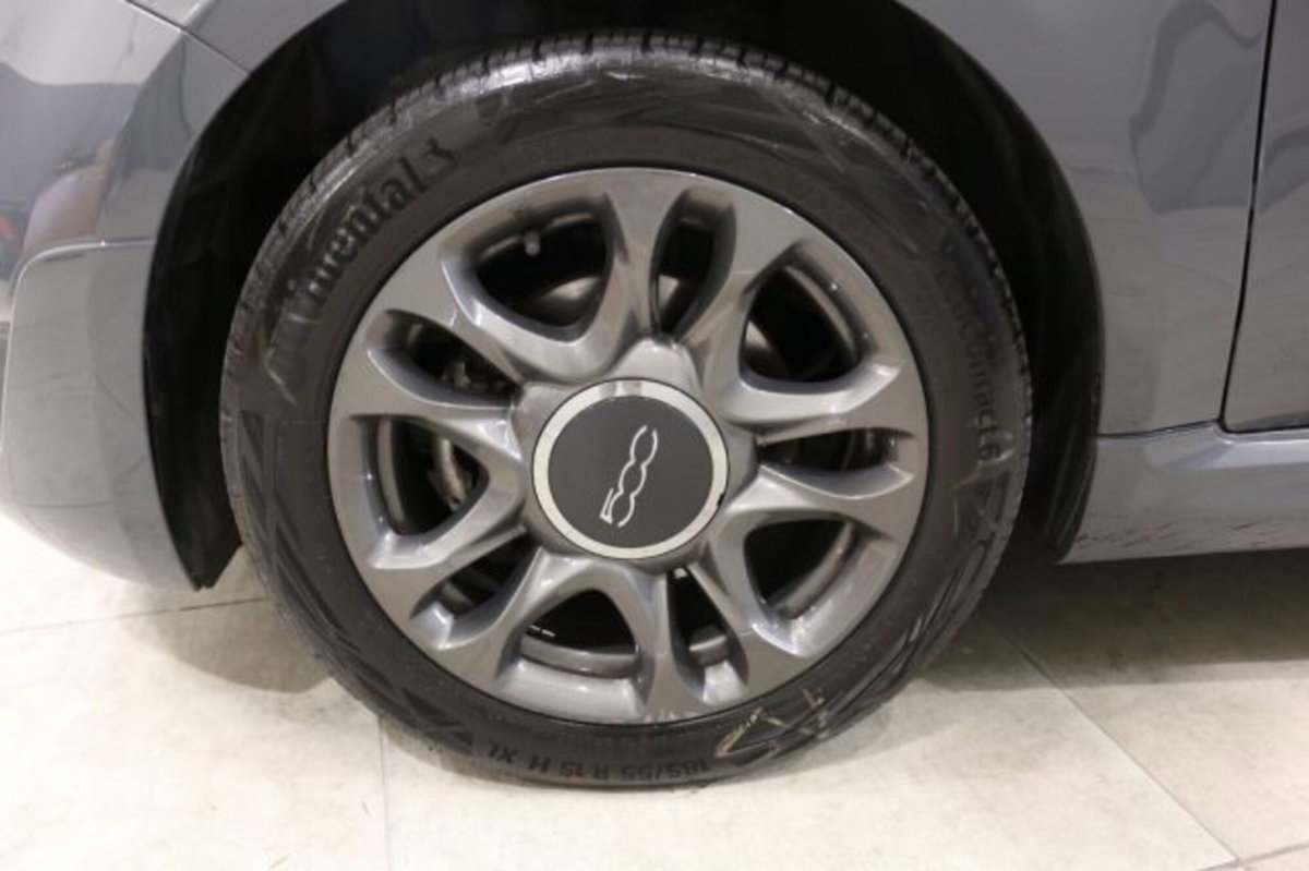 Fiat 500 1.0 Hybrid Connect (8)