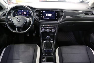Volkswagen T-Roc 1.5 TSI ACT Style BlueMotion Technology (9)