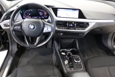BMW Serie 1 116d 2.0 116CV cat 5 porte Attiva DPF (9)