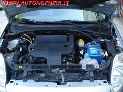 Fiat Grande Punto 1.3 MJT 75 CV 5 porte Dynamic (15)