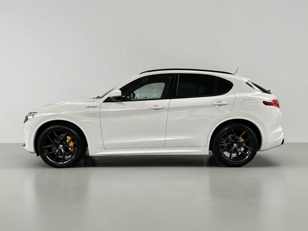 Alfa Romeo Stelvio 2.2 t Veloce Q4 210cv auto (3)