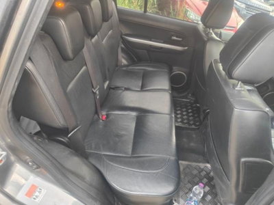 Suzuki Grand Vitara 1.9 DDiS 5 porte Executive (9)