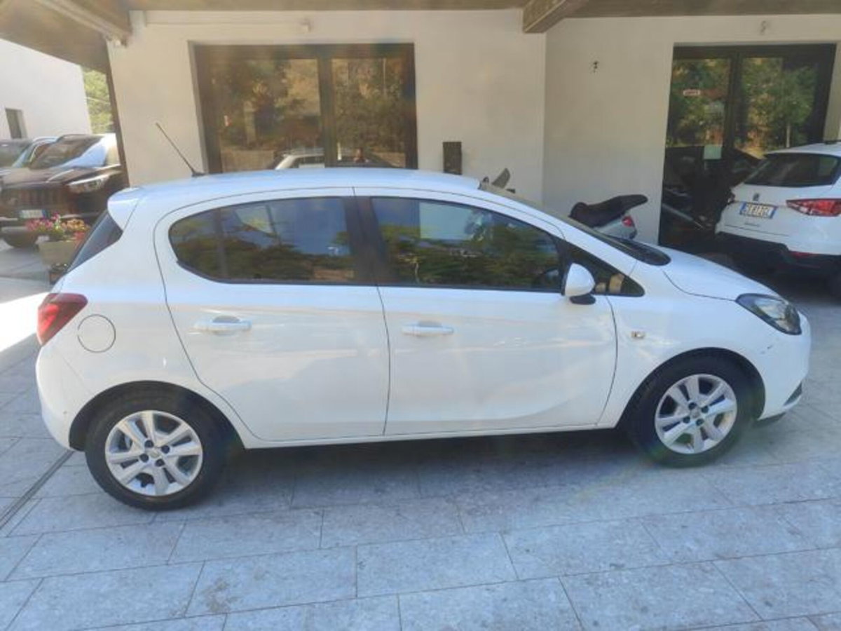 Opel Corsa 1.4 90CV GPL Tech 5 porte n-Joy (8)
