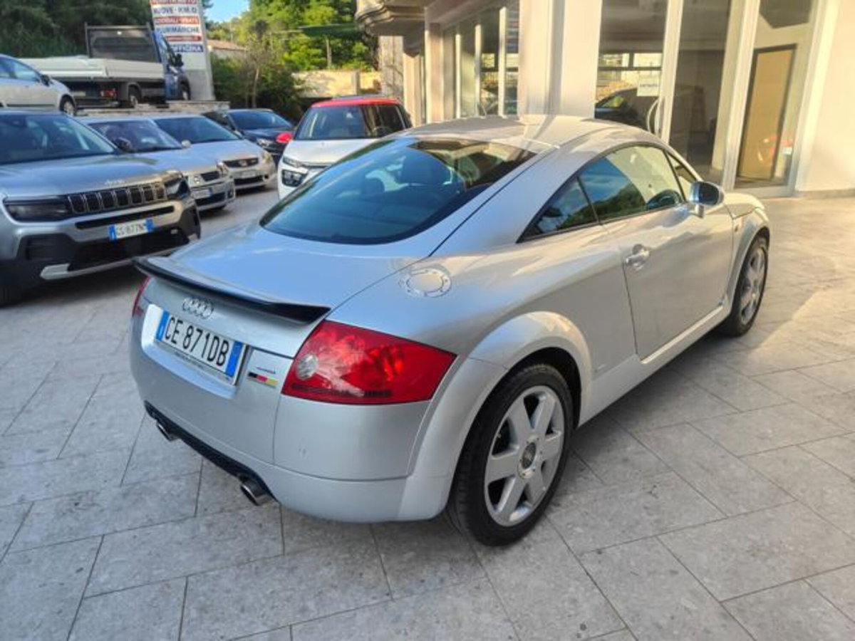 Audi TT Coupé 1.8 T 20V 179 CV cat quattro (5)