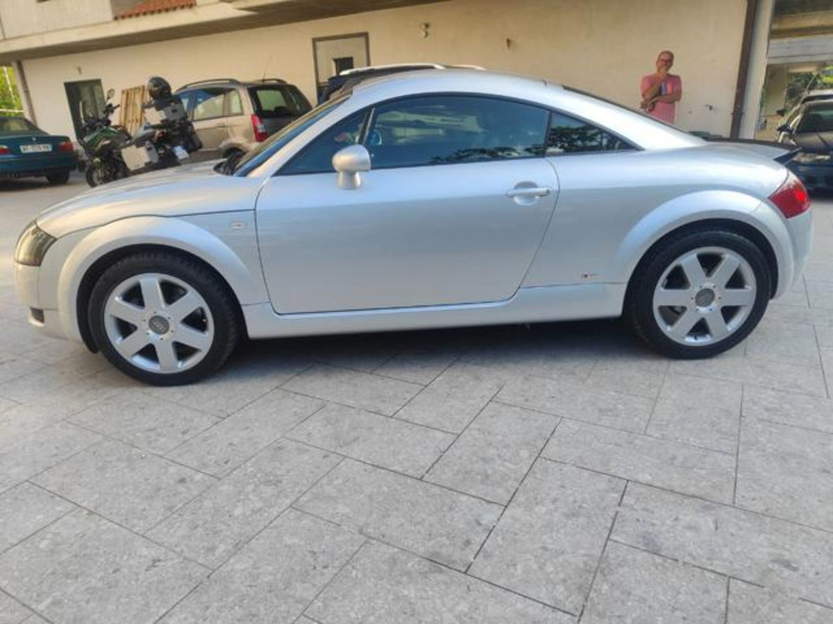 Audi TT Coupé 1.8 T 20V 179 CV cat quattro (8)