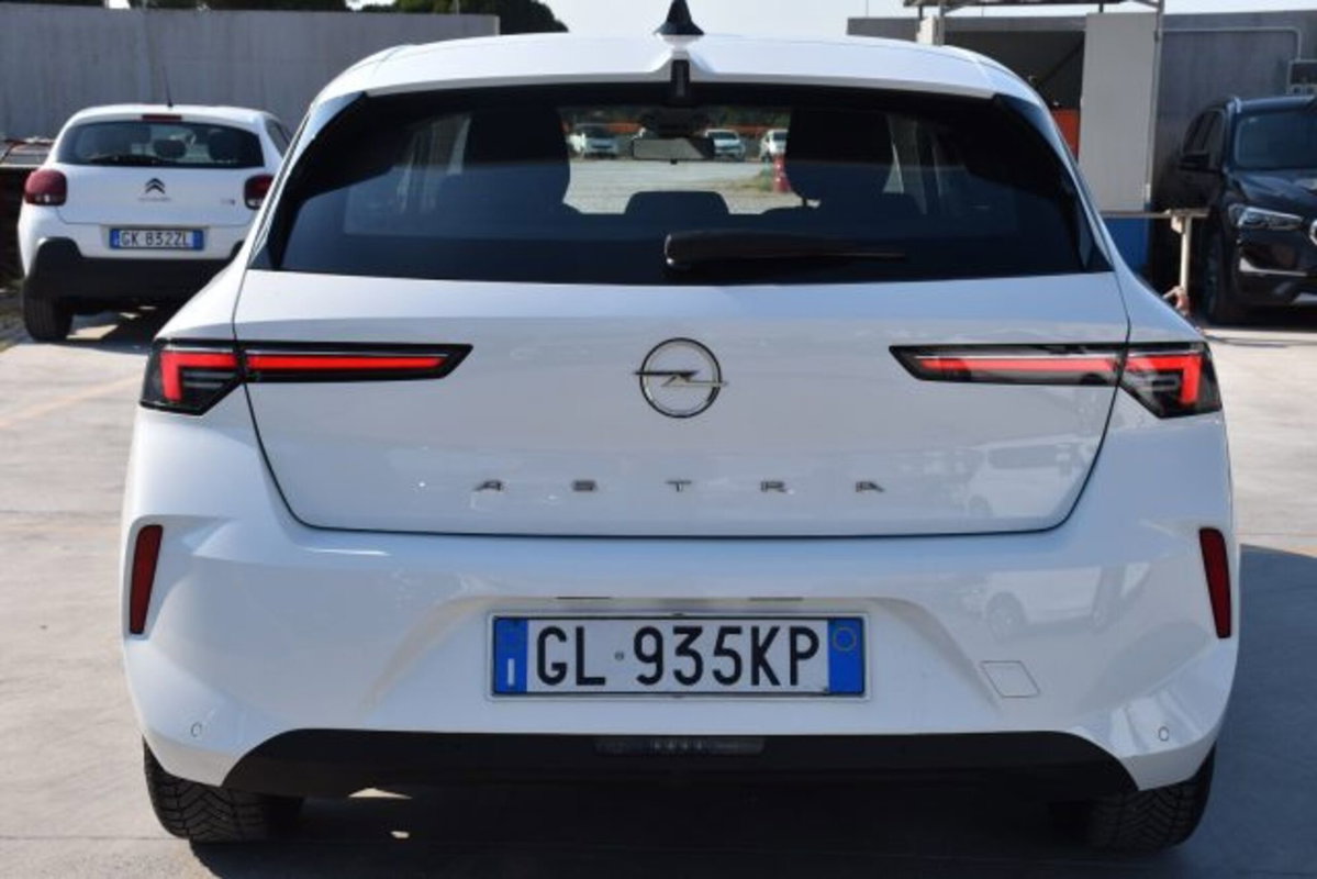 Opel Astra 1.5 Turbo Diesel 130 CV Edition (5)