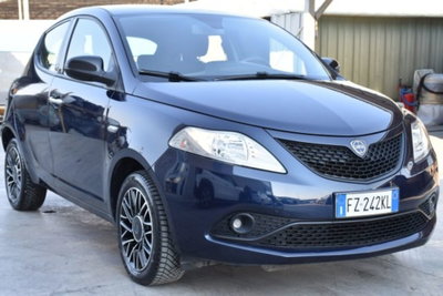 Lancia Ypsilon 1.2 69 CV 5 porte GPL Ecochic Gold (3)