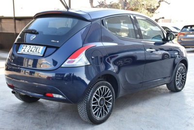 Lancia Ypsilon 1.2 69 CV 5 porte GPL Ecochic Gold (4)