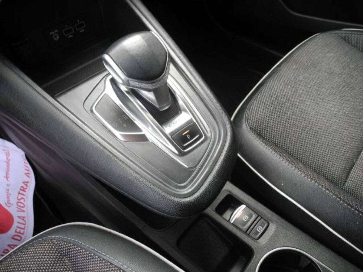 Renault Captur Plug-in Hybrid E-Tech 160 CV Intens (10)