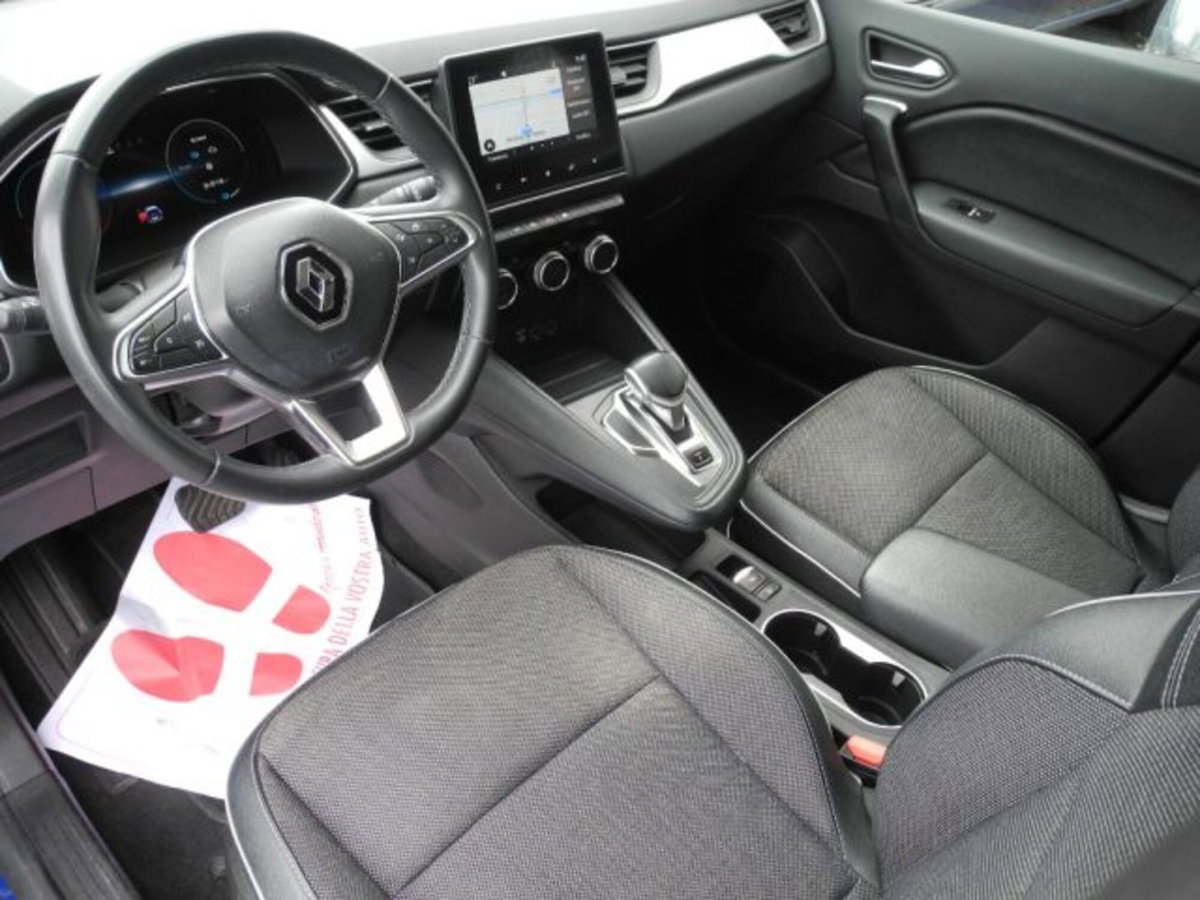 Renault Captur Plug-in Hybrid E-Tech 160 CV Intens (11)