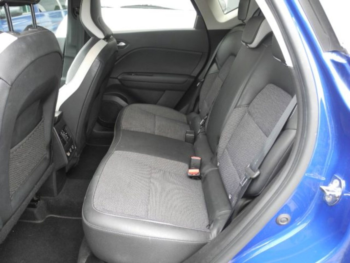 Renault Captur Plug-in Hybrid E-Tech 160 CV Intens (13)