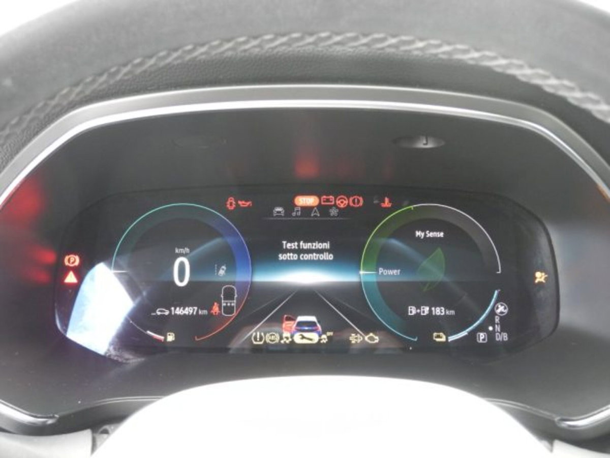 Renault Captur Plug-in Hybrid E-Tech 160 CV Intens (17)