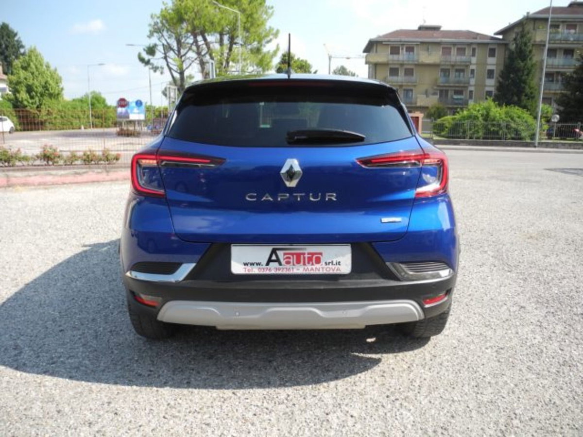 Renault Captur Plug-in Hybrid E-Tech 160 CV Intens (4)