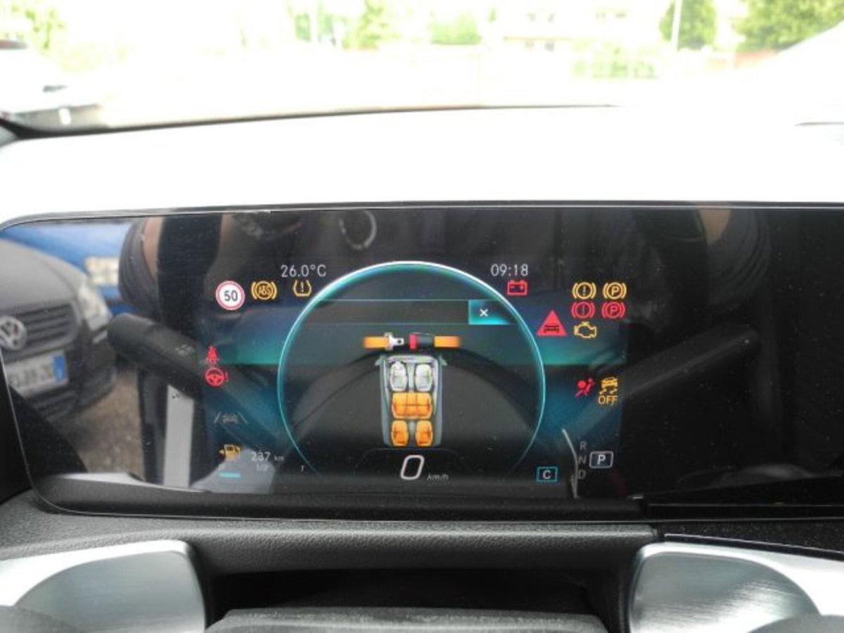 Mercedes-Benz GLB 200 d Business Extra auto 7p.ti (17)