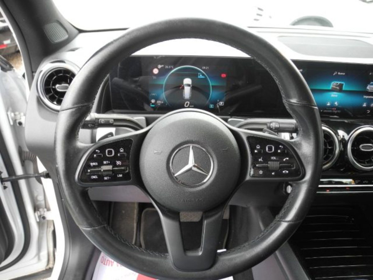 Mercedes-Benz GLB 200 d Business Extra auto 7p.ti (5)