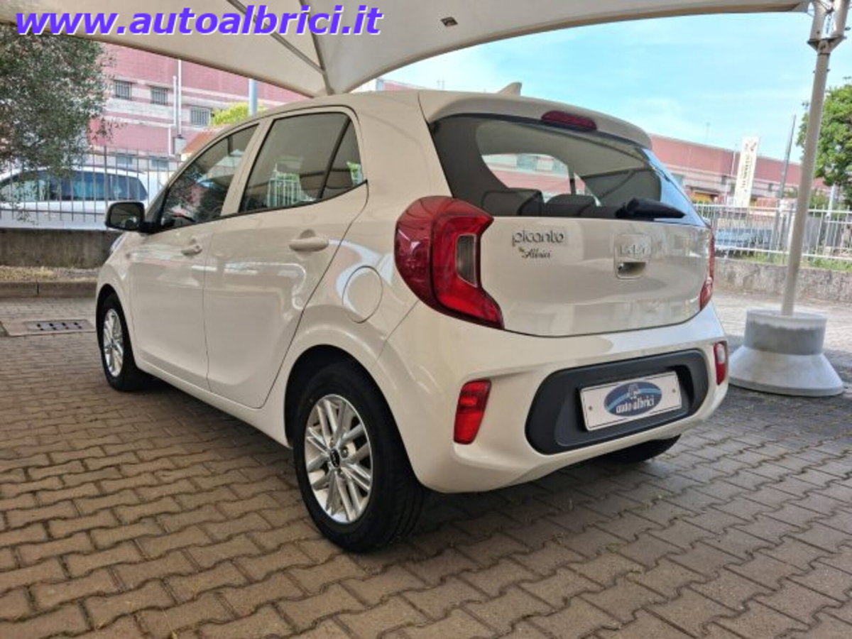 Kia Picanto 1.0 12V 5 porte AMT Urban (7)