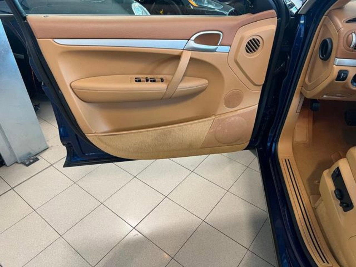Porsche Cayenne 3.6 (8)