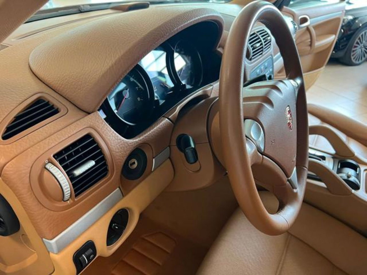 Porsche Cayenne 3.6 (9)