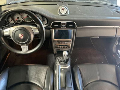 Porsche 911 Coupé Carrera 4S (9)