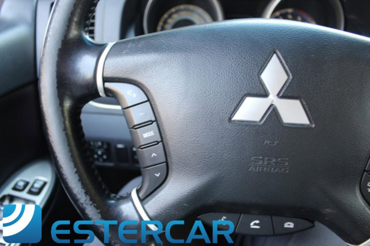 Mitsubishi Pajero 3.2 DI-D 16V 5p. Intense DPF (16)