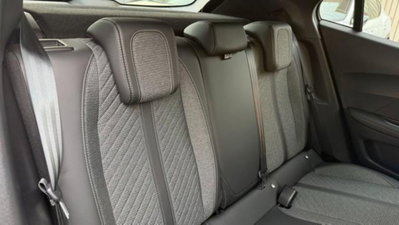 Peugeot 2008 1.2 hybrid Active 136cv e-dcs6 (15)