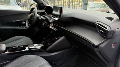 Peugeot 2008 1.2 hybrid Active 136cv e-dcs6 (19)