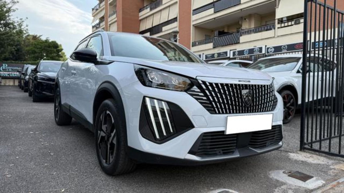 Peugeot 2008 1.2 hybrid Active 136cv e-dcs6 (2)