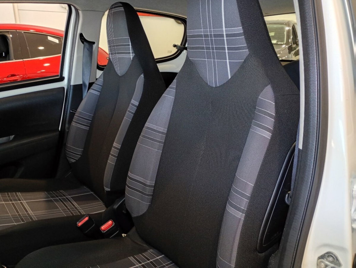 Peugeot 108 68 5 porte Allure (14)
