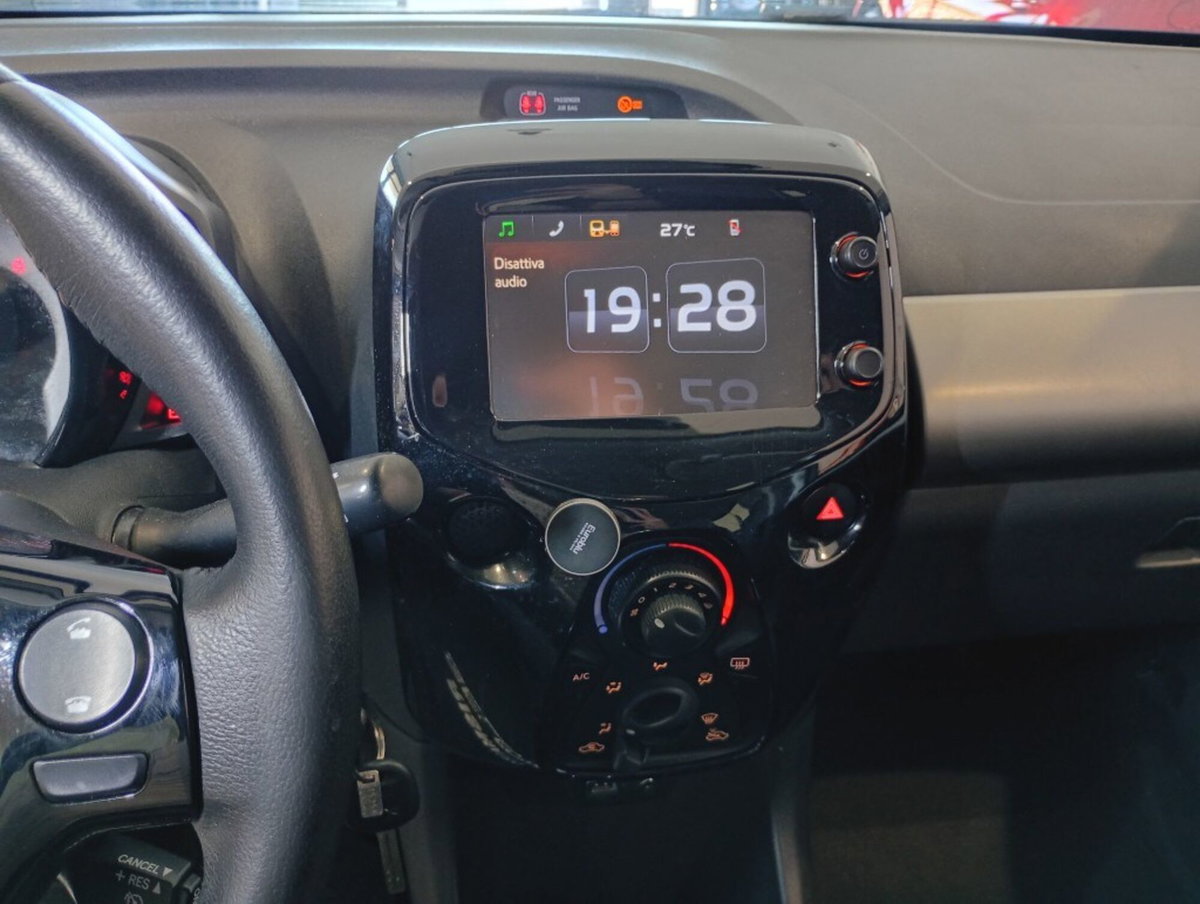 Peugeot 108 68 5 porte Allure (16)