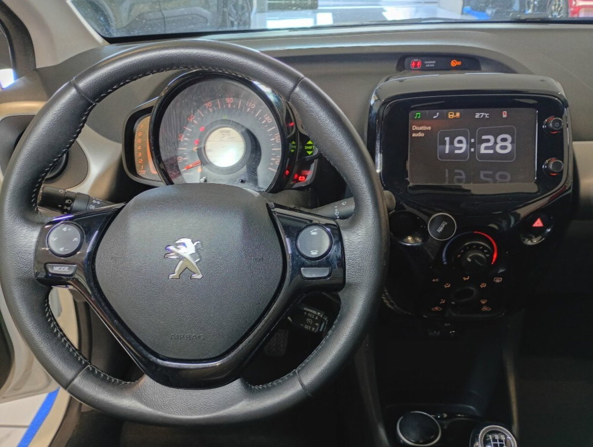 Peugeot 108 68 5 porte Allure (18)