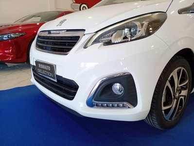 Peugeot 108 68 5 porte Allure (2)